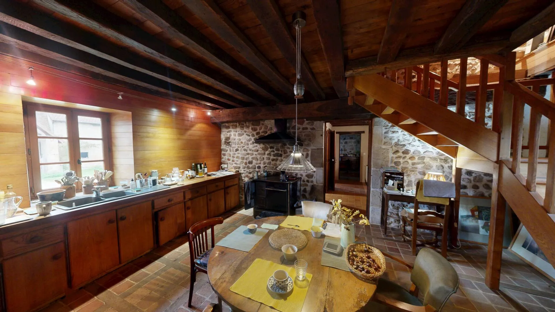 propriété 8 pièces à Hérisson (03190) — photo 4